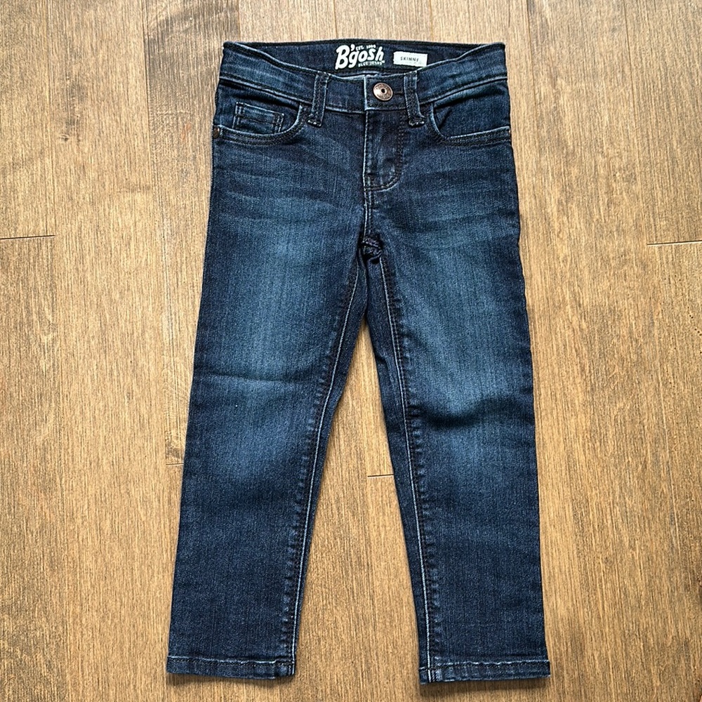 NWOT Osh Kosh B’Gosh dark rinse skinny jeans - size 3T